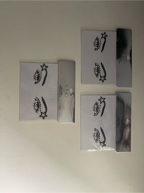 ICING Black Star Eye Stickers - Set of 3